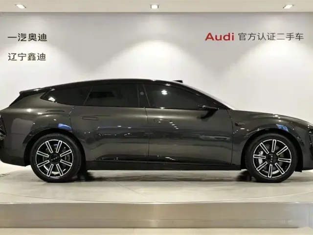 Audi E5 Sportback — Фото автомобиля 3