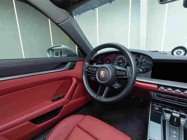 Porsche 911 — Фото автомобиля 12