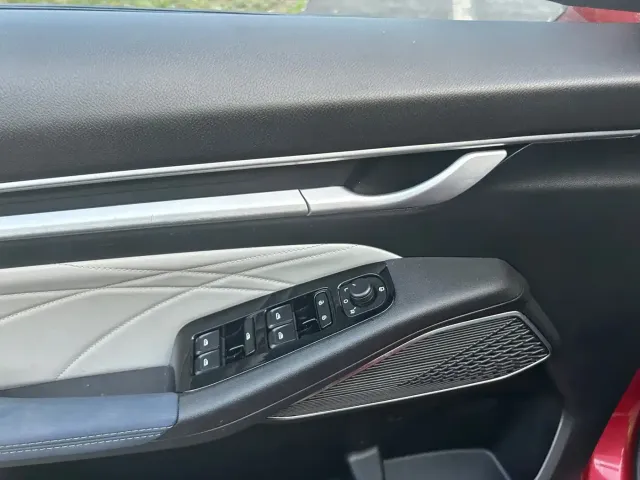 Geely Emgrand — Фото автомобиля 12