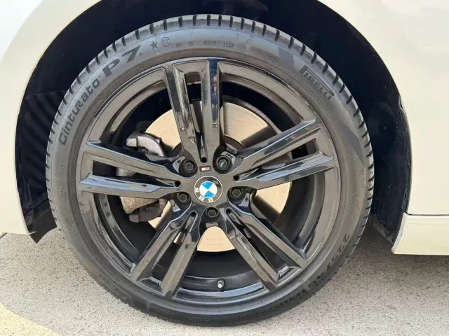 BMW 1 Series — Фото автомобиля 9