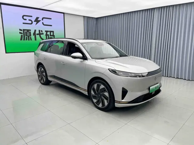 Dongfeng eπ 008 — Фото автомобиля 3