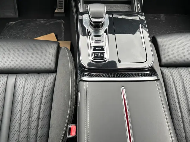 Hongqi H9 — Фото автомобиля 6
