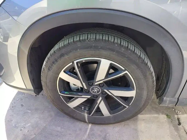 BYD Song Pro — Фото автомобиля 22