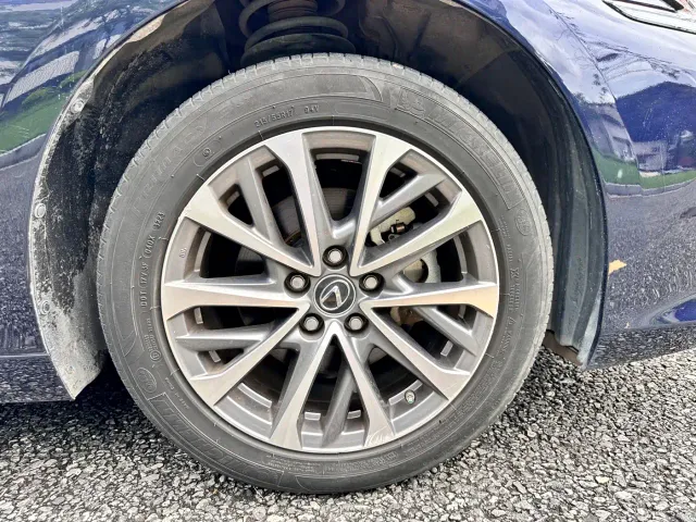 Lexus ES — Фото автомобиля 15