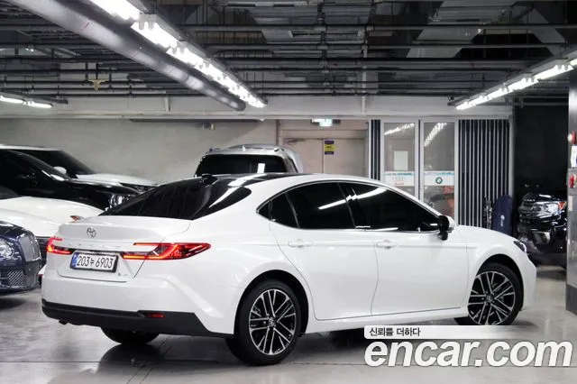 Toyota Camry — Фото автомобиля 6