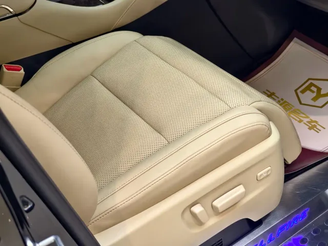 Toyota Vellfire — Фото автомобиля 9