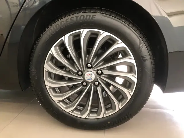Buick LaCrosse — Фото автомобиля 11