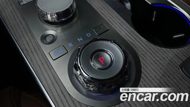 Genesis GV80 — Фото автомобиля 9