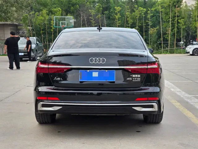 Audi A6L — Фото автомобиля 3