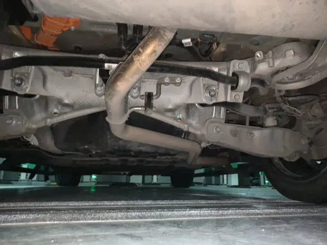 Li Auto L8 — Фото автомобиля 21