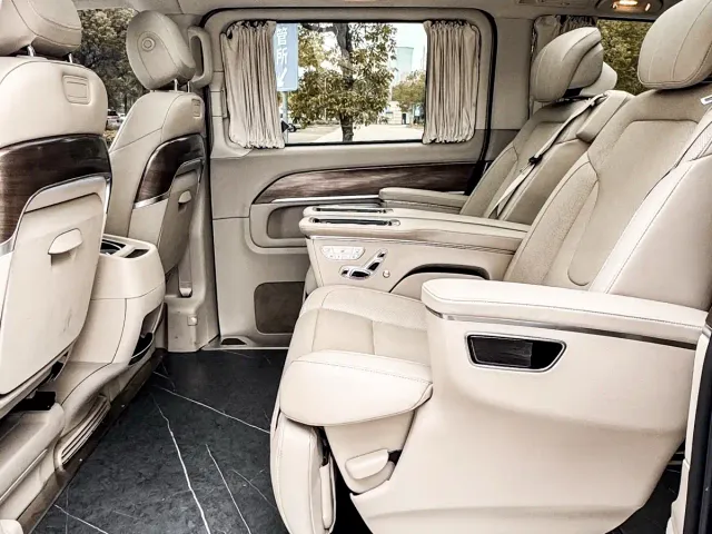 Mercedes-Benz V-Class — Фото автомобиля 9