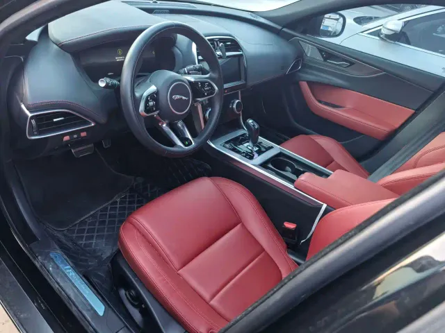 Jaguar XEL — Фото автомобиля 9