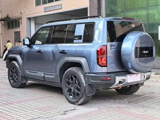BYD FangChengBao Leopard 5 — Фото автомобиля 6