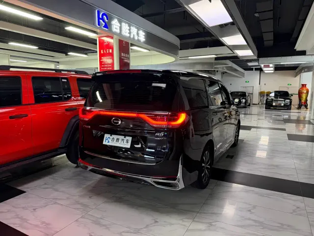 GAC Trumpchi M8 — Фото автомобиля 7