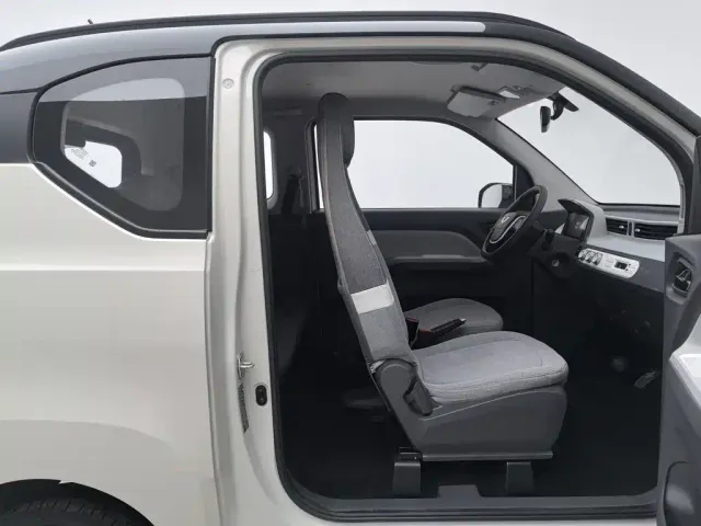 Wuling Hongguang Mini EV — Фото автомобиля 23