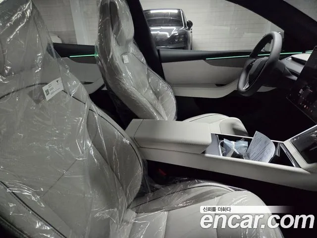 Tesla Model Y — Фото автомобиля 7