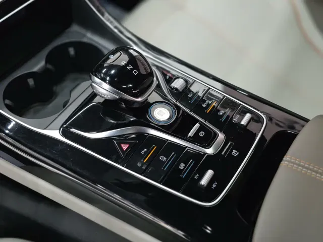 BYD Qin PLUS — Фото автомобиля 10
