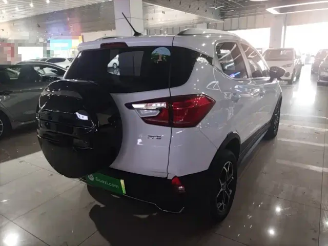 BYD Yuan Pro — Фото автомобиля 6