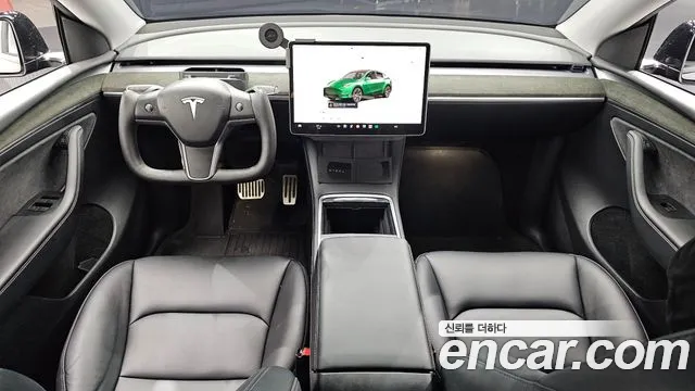 Фотография автомобиля — Tesla Model Y