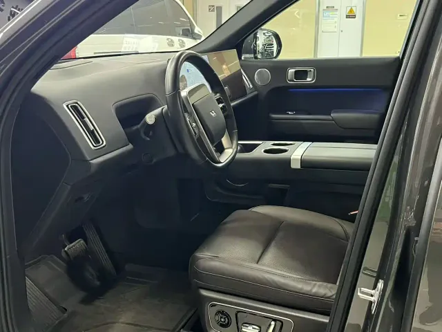 Li Auto L9 — Фото автомобиля 3