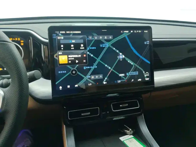 GAC Trumpchi GS8 — Фото автомобиля 13