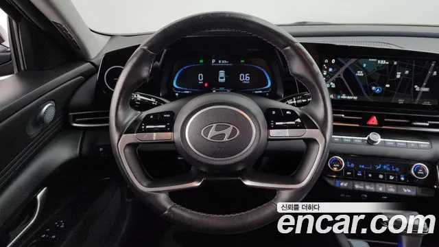 Hyundai AVANTE Новый Avante (CN7) — Фото автомобиля 12