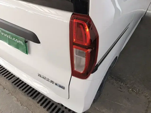 Wuling Zhiguang NEV — Фото автомобиля 7