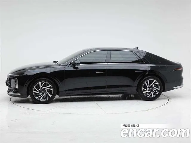 Hyundai Grandeur GN7 — Фото автомобиля 3