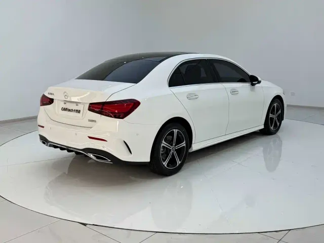 Mercedes-Benz A-Class — Фото автомобиля 28
