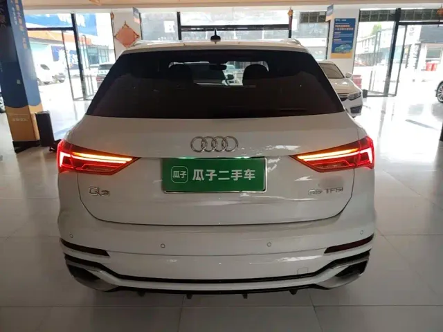 Audi Q3 — Фото автомобиля 5