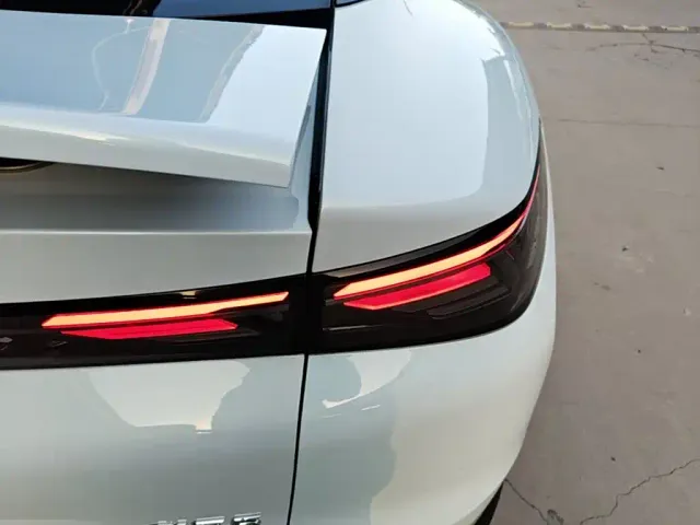 Arcfox Alpha S5 — Фото автомобиля 7