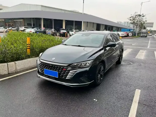 Фотография автомобиля — Dongfeng Yixuan MAX