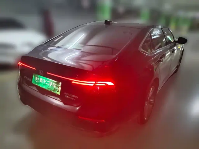Honda Accord — Фото автомобиля 6