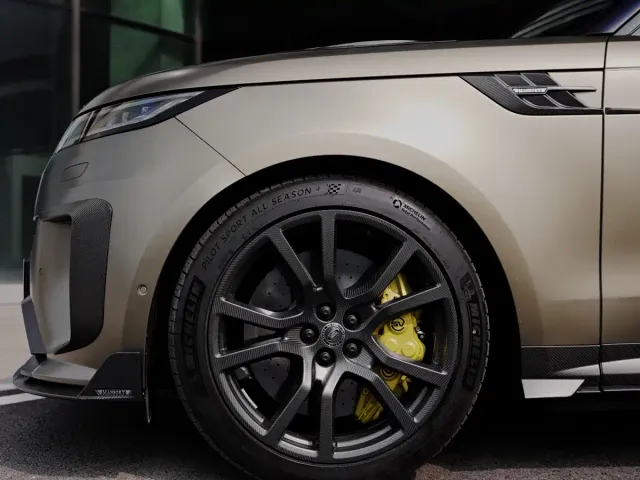 Land Rover Range Rover Sport — Фото автомобиля 9
