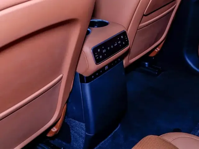Li Auto Li L8 2025 Max Smart Renewal Edition — Фото автомобиля 26
