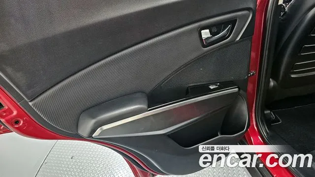 KG_Mobility_Ssangyong TIBOLI Very New Tivoli Бензин 1.5 2WD — Фото автомобиля 25