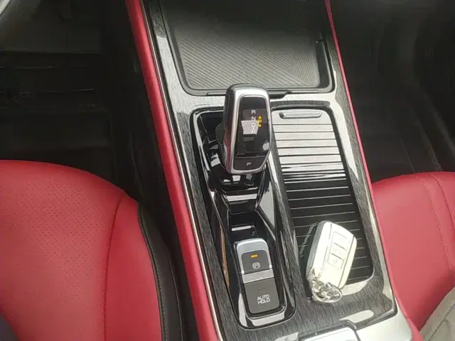 Dongfeng Yixuan MAX — Фото автомобиля 13