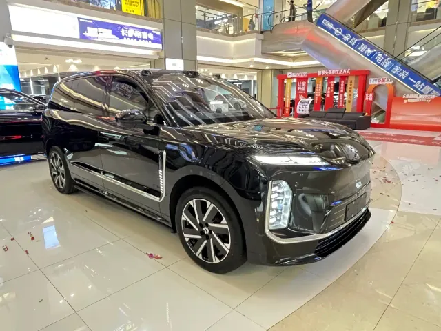 Nio ES9 — Фото автомобиля 2