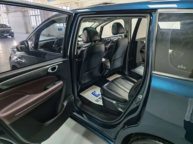GAC Trumpchi M6 — Фото автомобиля 11