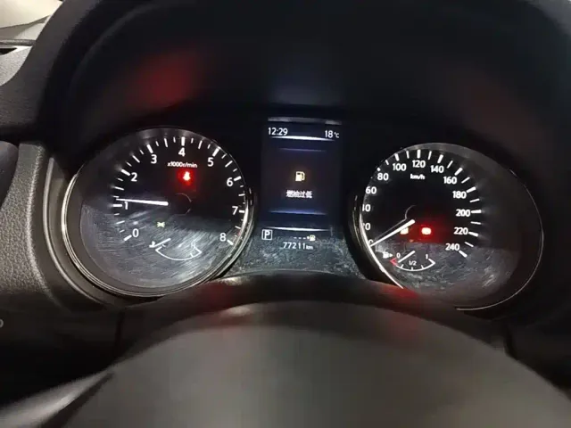 Nissan X-Trail — Фото автомобиля 11