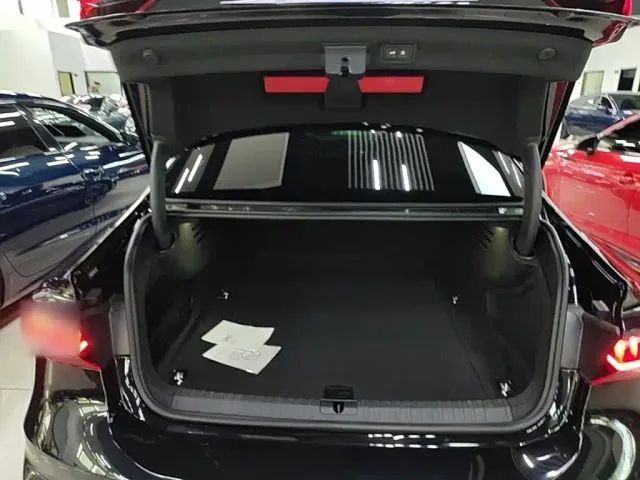 Audi A7L — Фото автомобиля 18