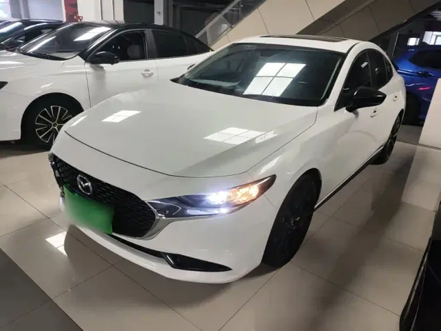 Фотография автомобиля — Mazda Axela