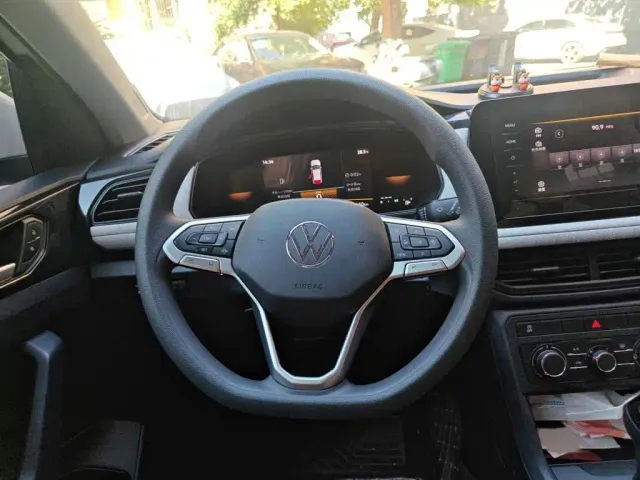 Volkswagen Tharu — Фото автомобиля 2