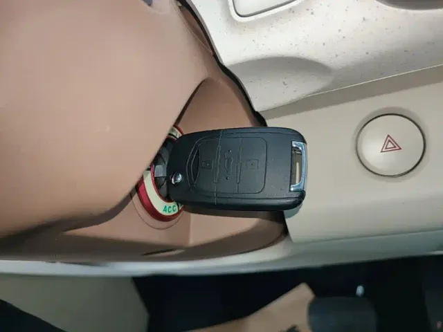 Wuling Hongguang Mini EV — Фото автомобиля 8