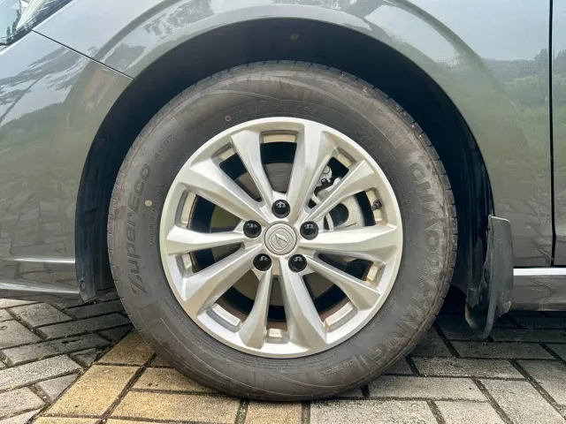 Changan Eado — Фото автомобиля 20