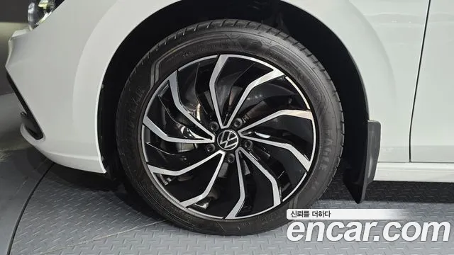 Volkswagen Golf Golf 8 поколение 2.0 TDI Prestige — Фото автомобиля 5