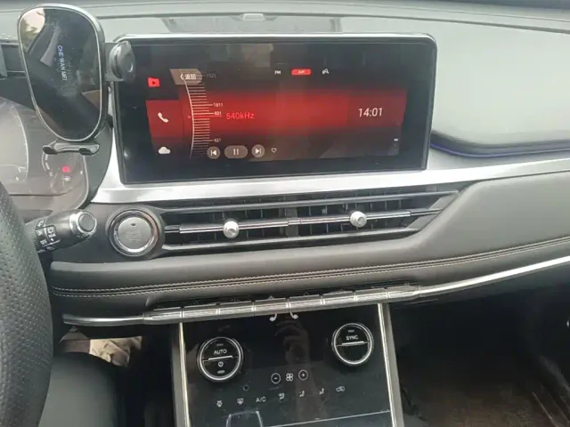 Chery Tiggo 8 — Фото автомобиля 12