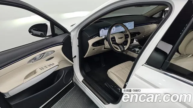 Genesis GV70 — Фото автомобиля 17