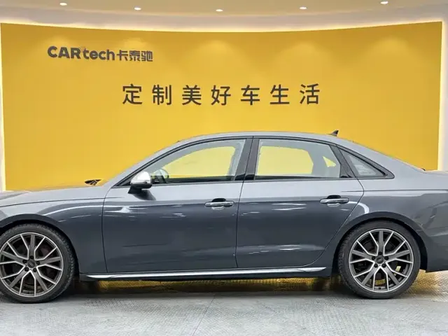Audi S4 — Фото автомобиля 6
