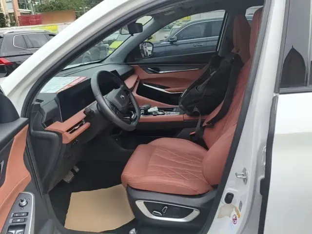 Changan CS75 Plus — Фото автомобиля 14